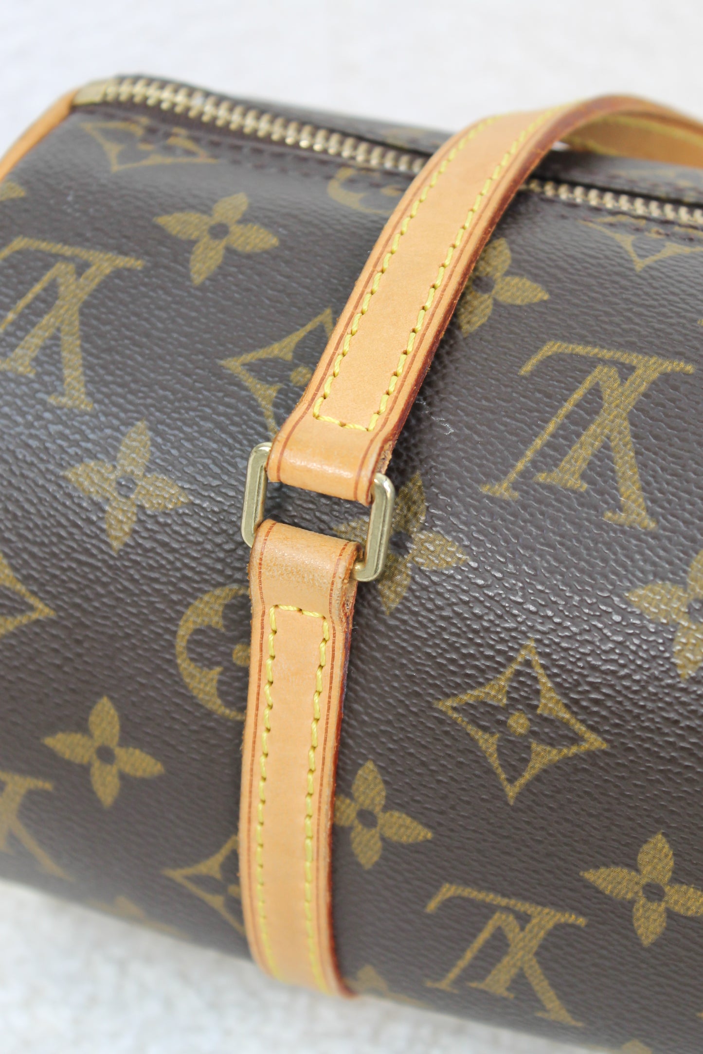 Louis Vuitton Papillon 28