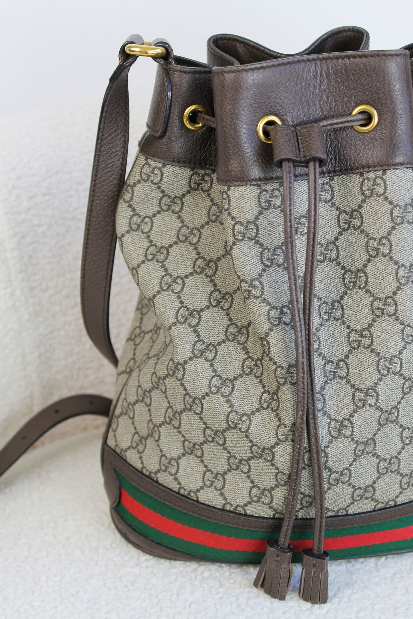 Gucci GG Supreme Bucket