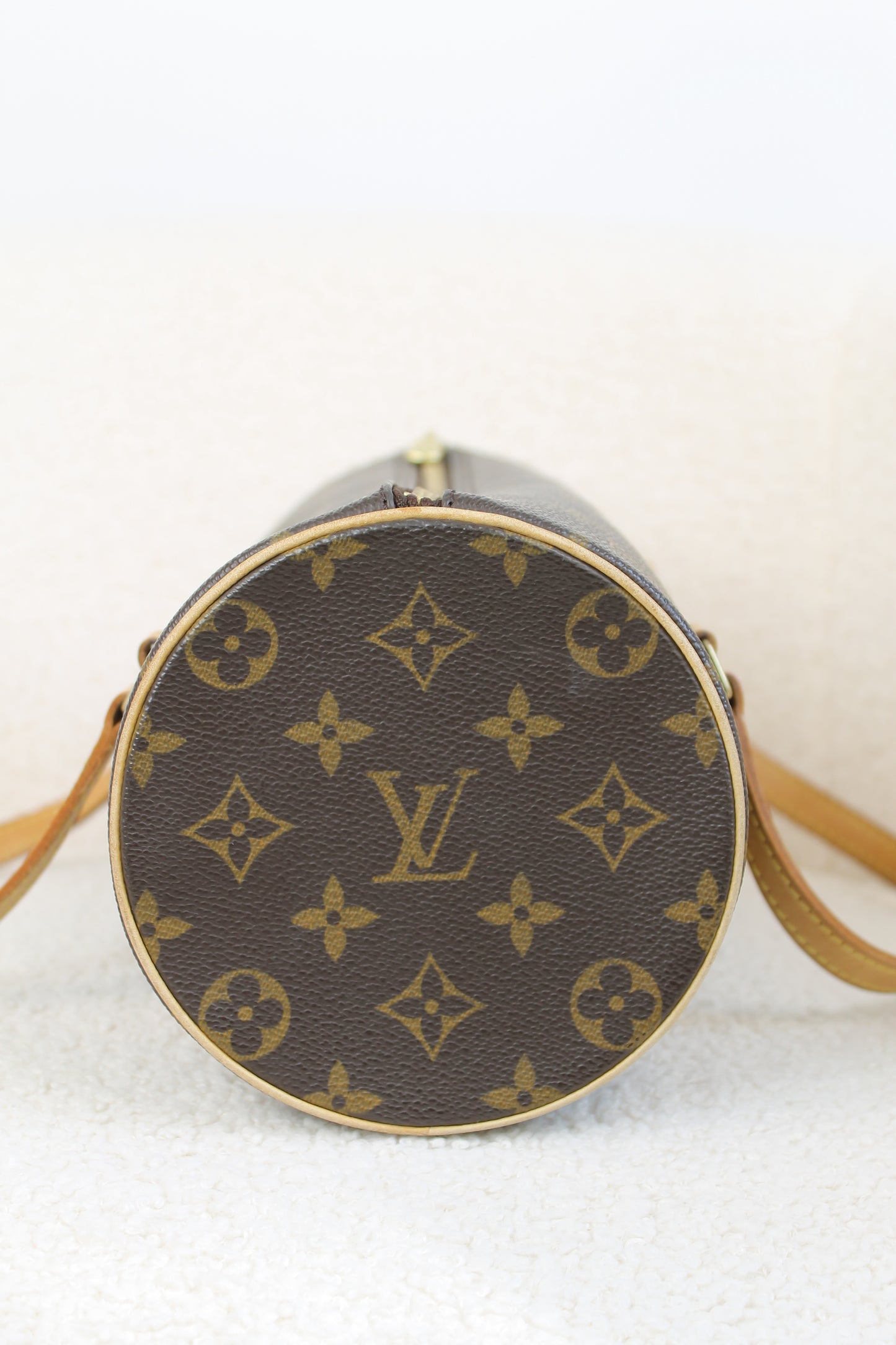 Louis Vuitton Papillon 28