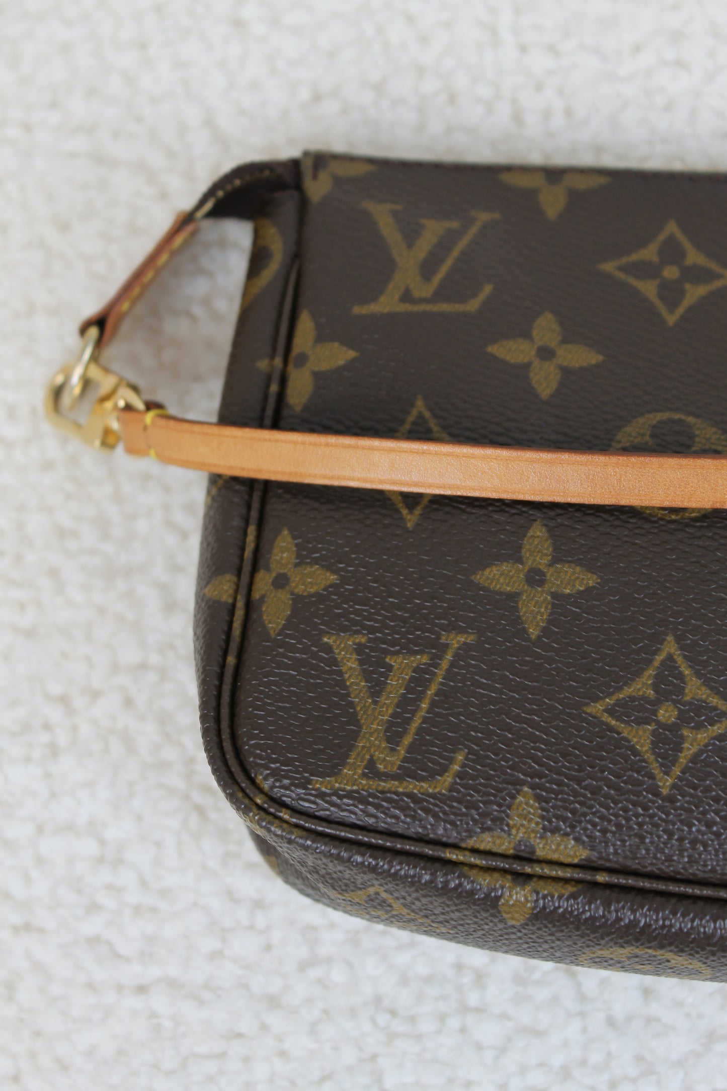 Louis Vuitton Pochette Accessoires