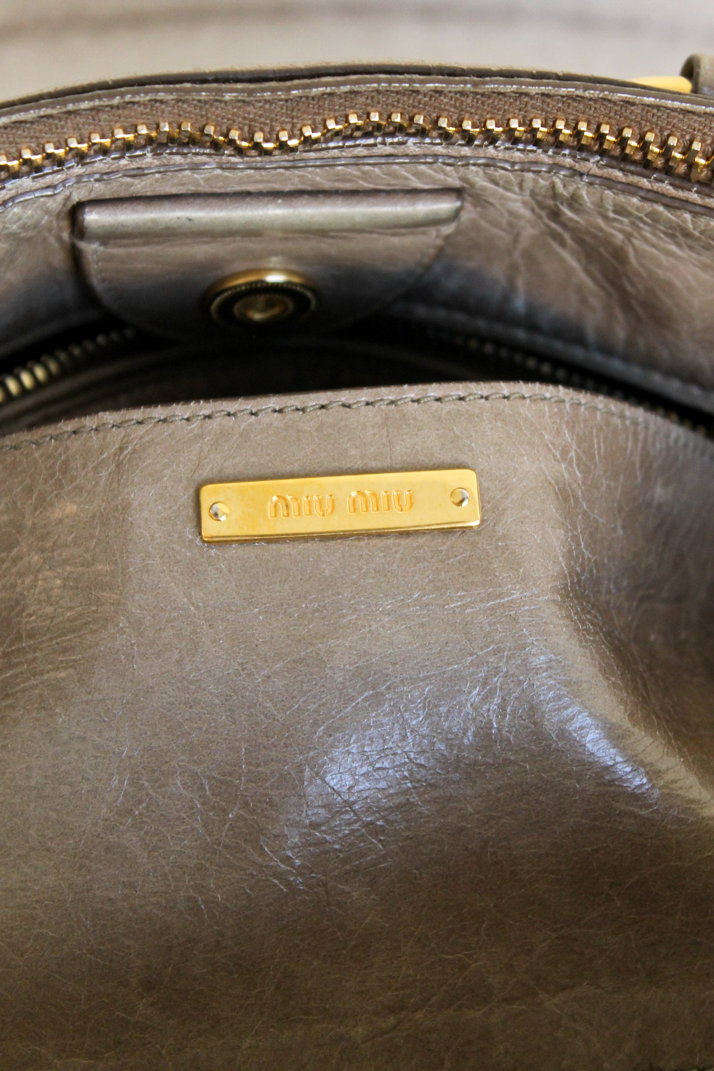 Miu Miu Shopping Vitello Shine