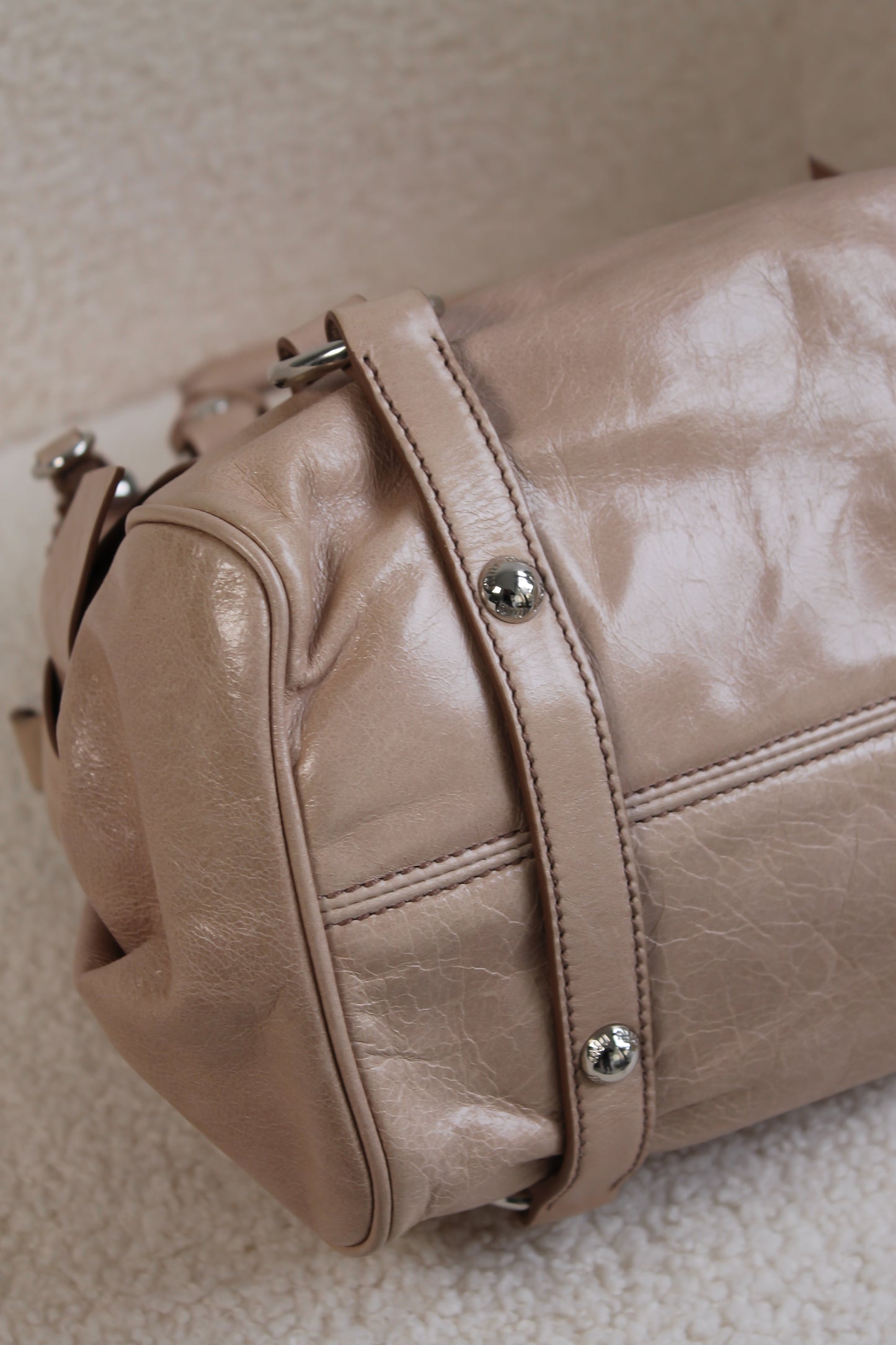 Miu Miu Vitello Shine Bauletto Bow