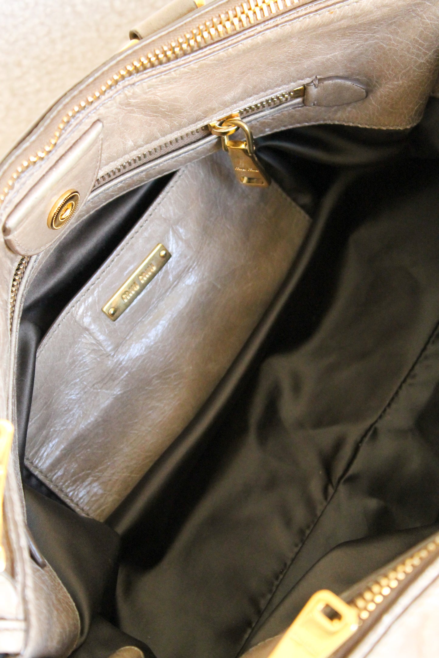 Miu Miu Shopping Vitello Shine