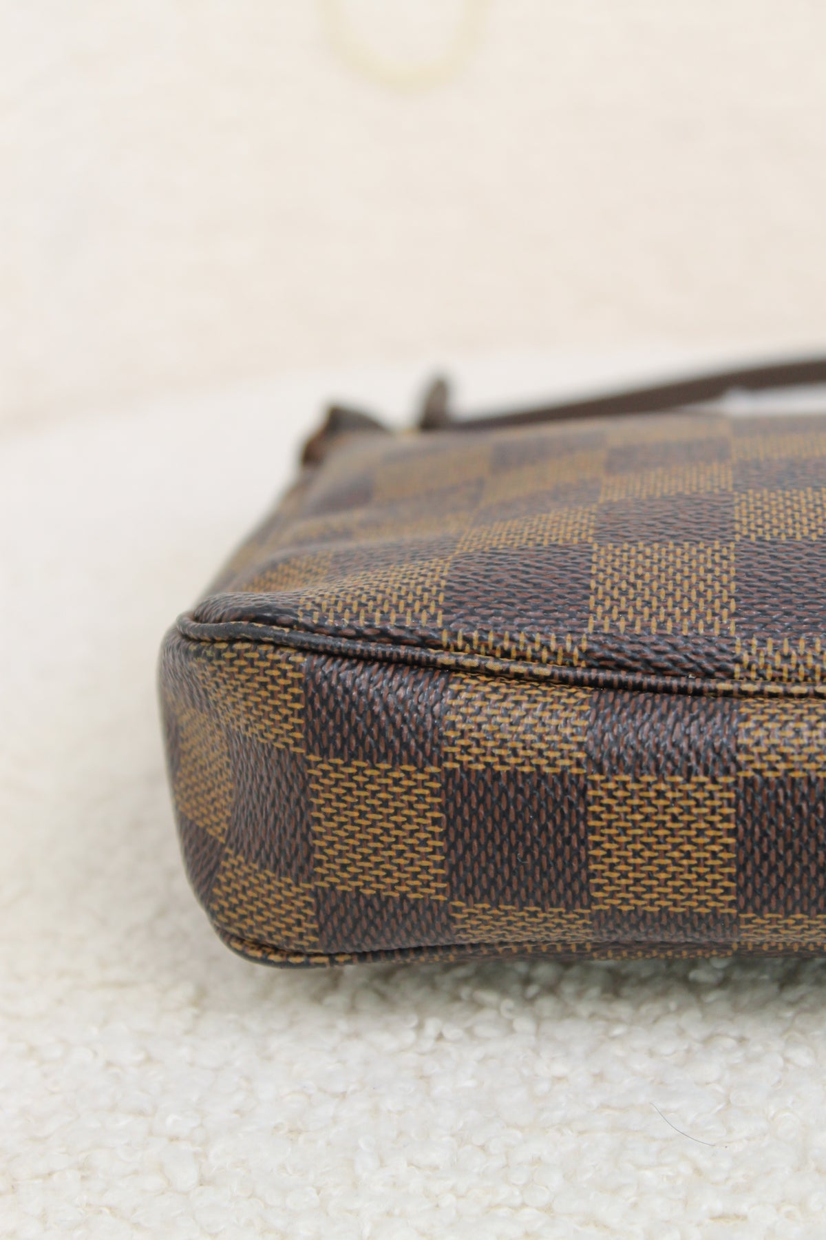 Louis Vuitton Pochette Accessoires
