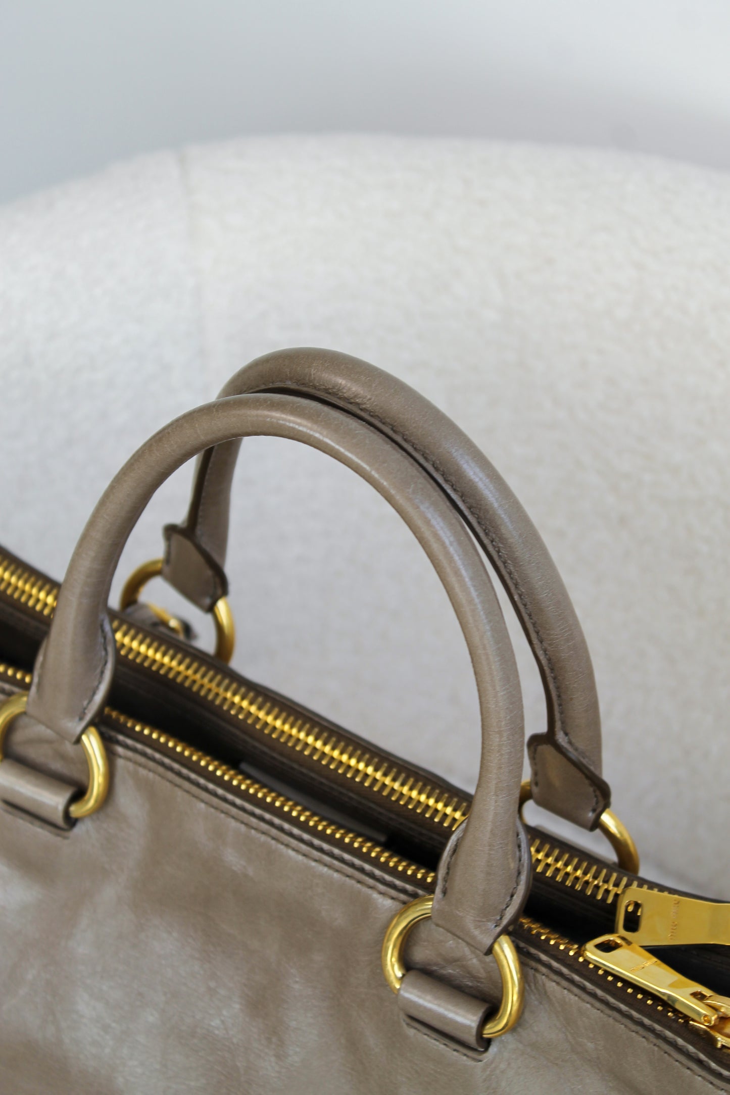 Miu Miu Shopping Vitello Shine