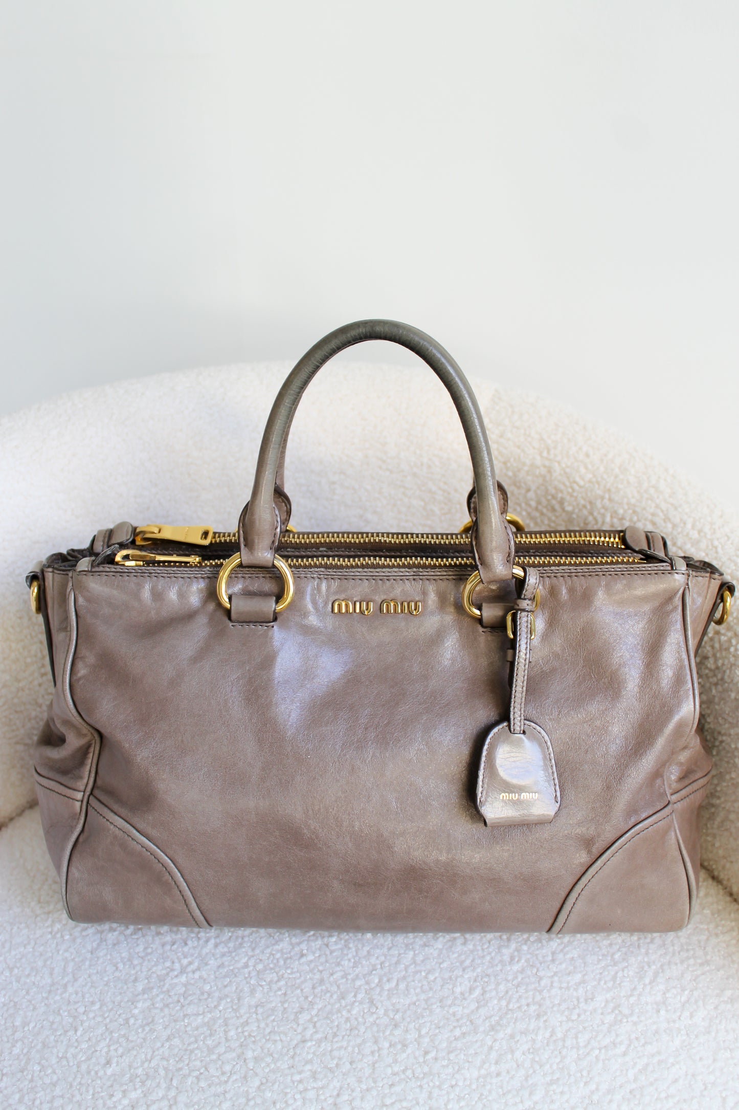Miu Miu Shopping Vitello Shine