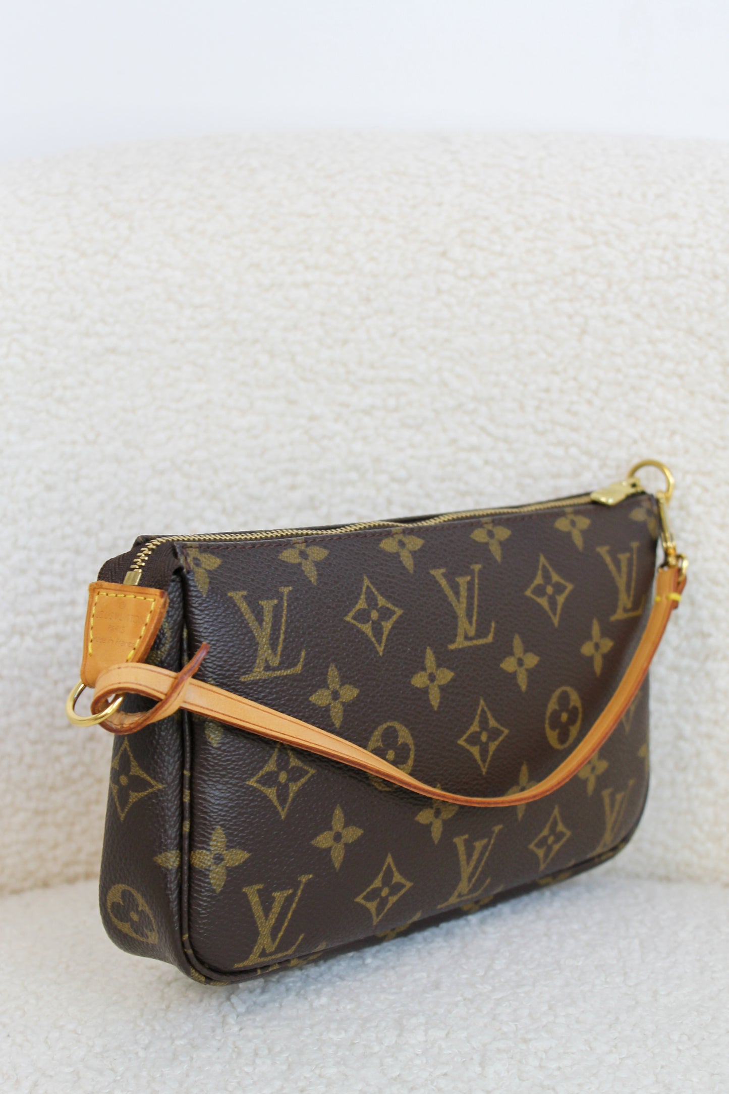 Louis Vuitton Pochette Accessoires