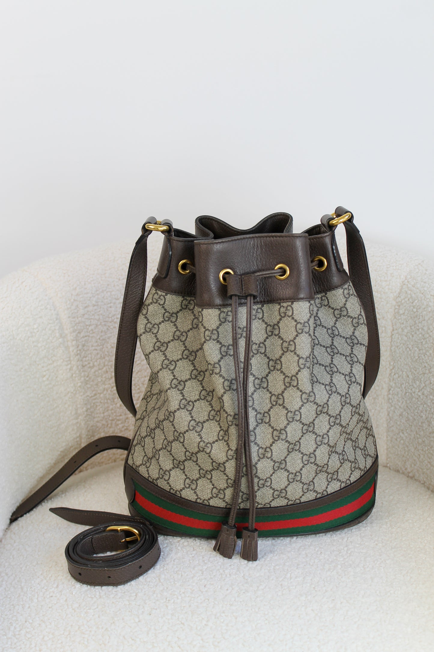 Gucci GG Supreme Bucket
