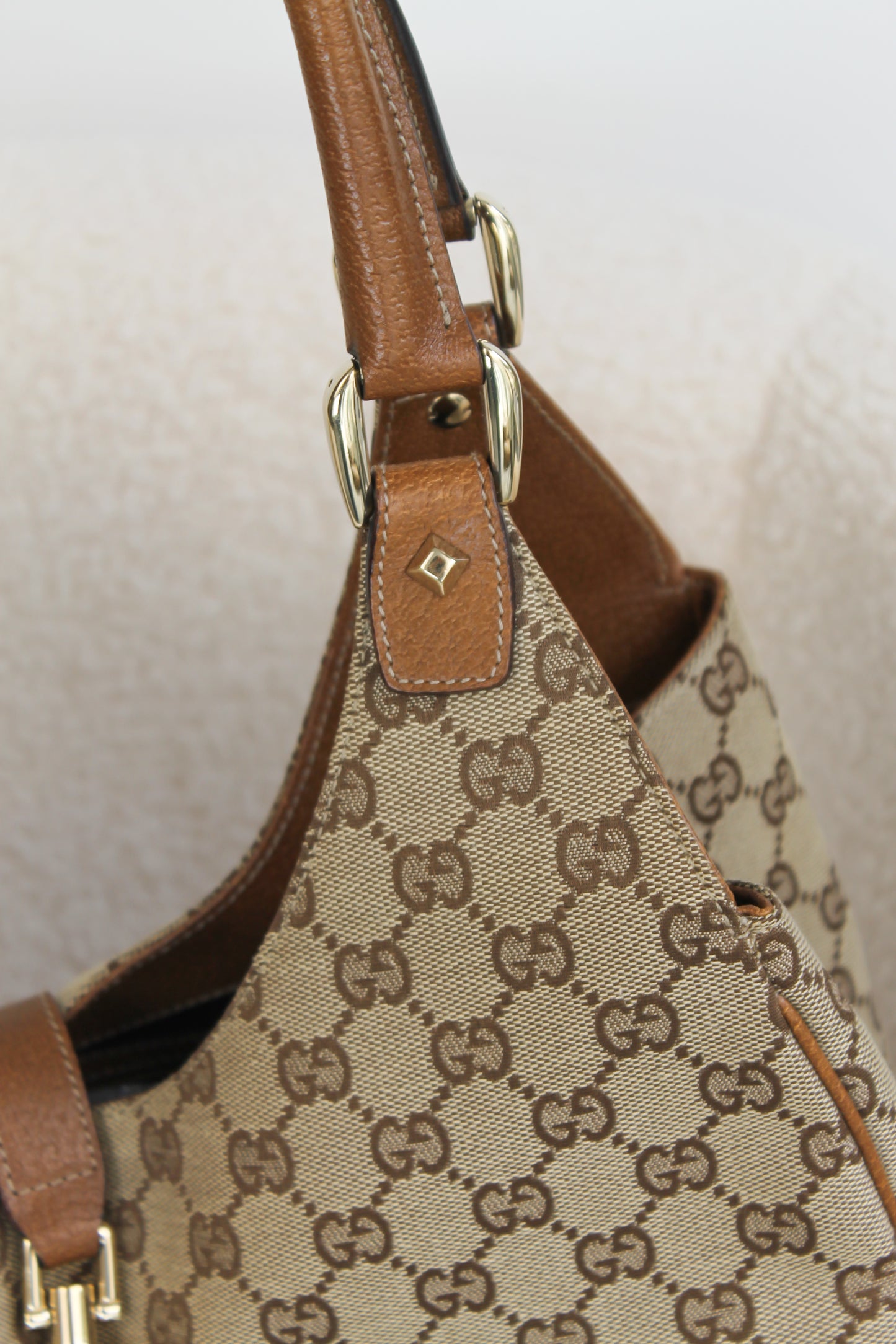Gucci Jackie