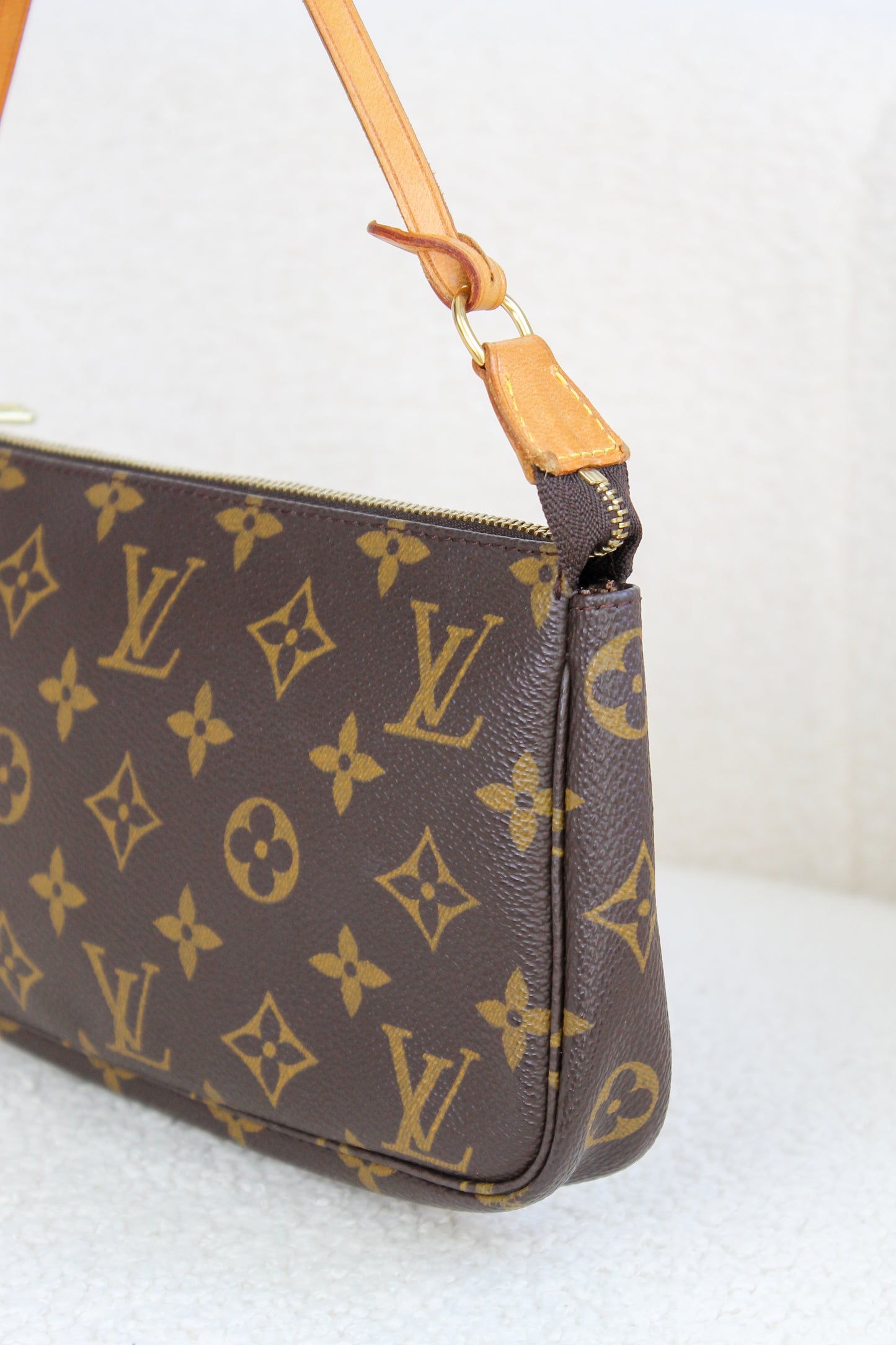 Louis Vuitton Pochette Accessoires