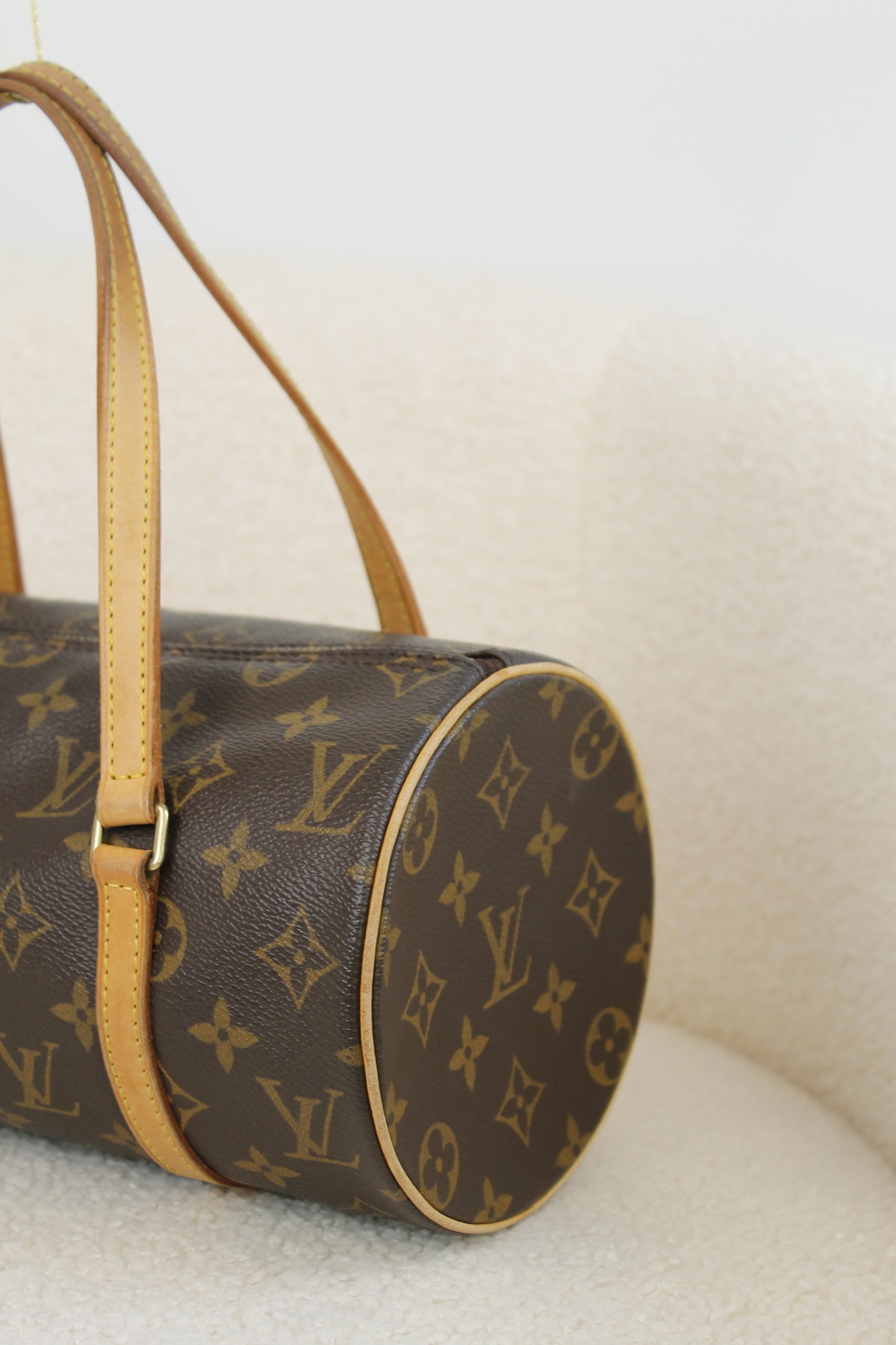 Louis Vuitton Papillon 28