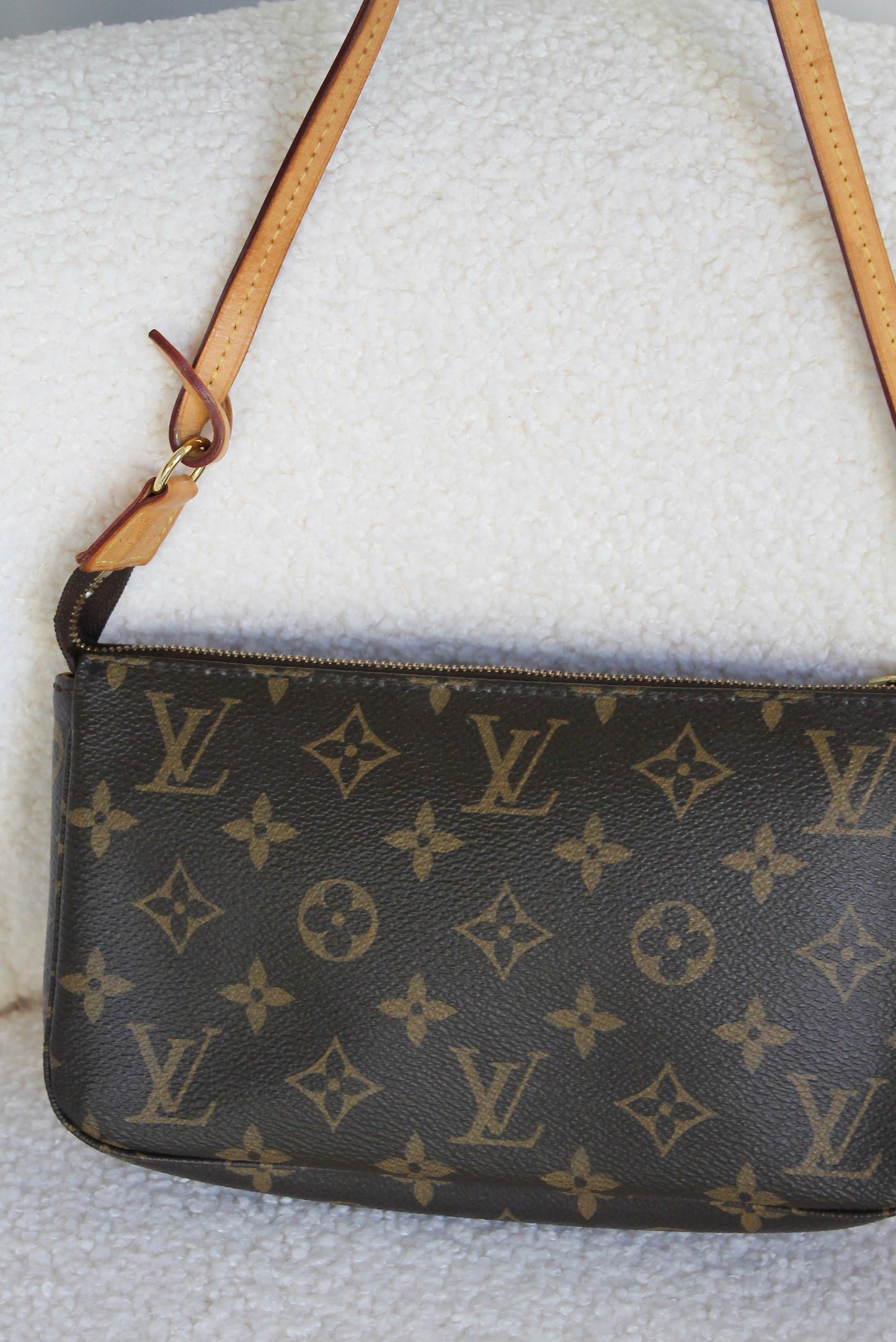 Louis Vuitton Pochette Accessoires NM