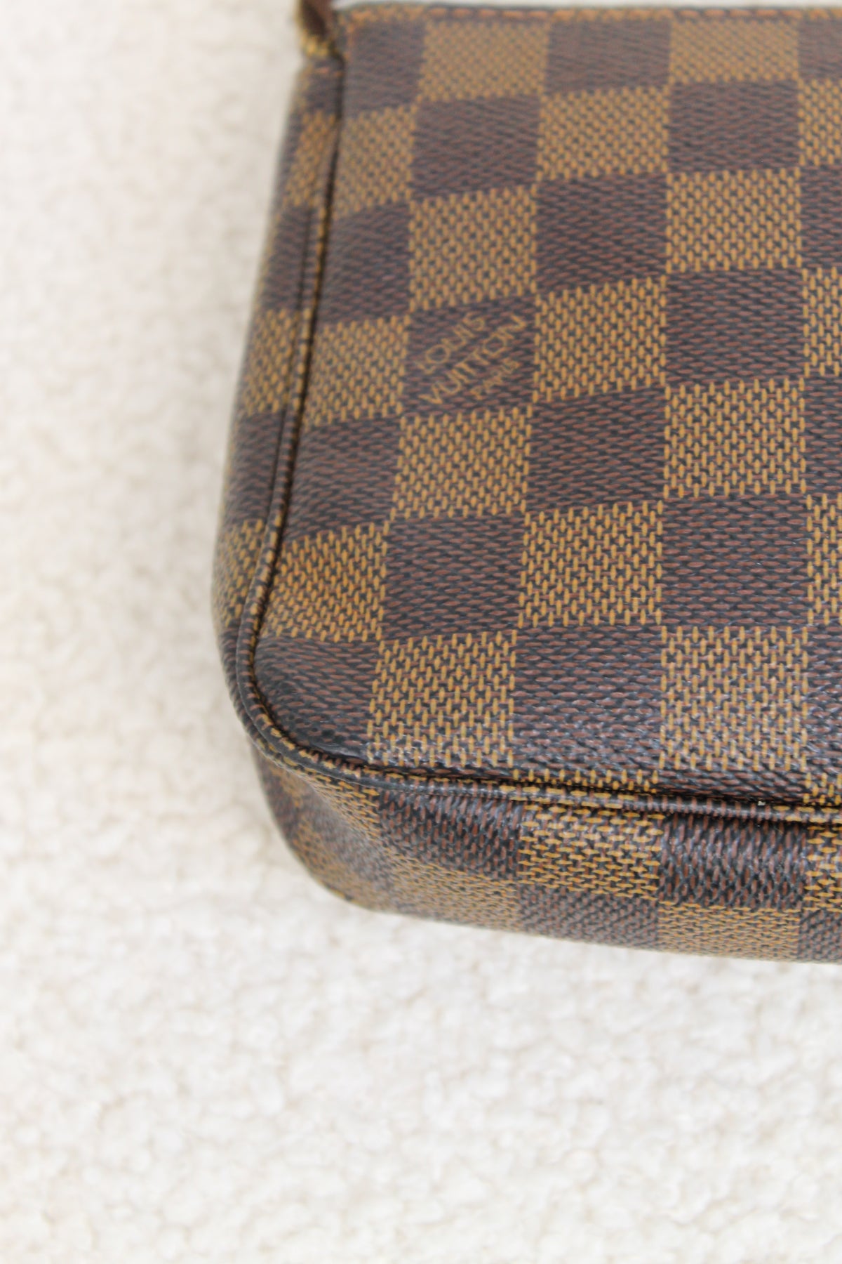 Louis Vuitton Pochette Accessoires