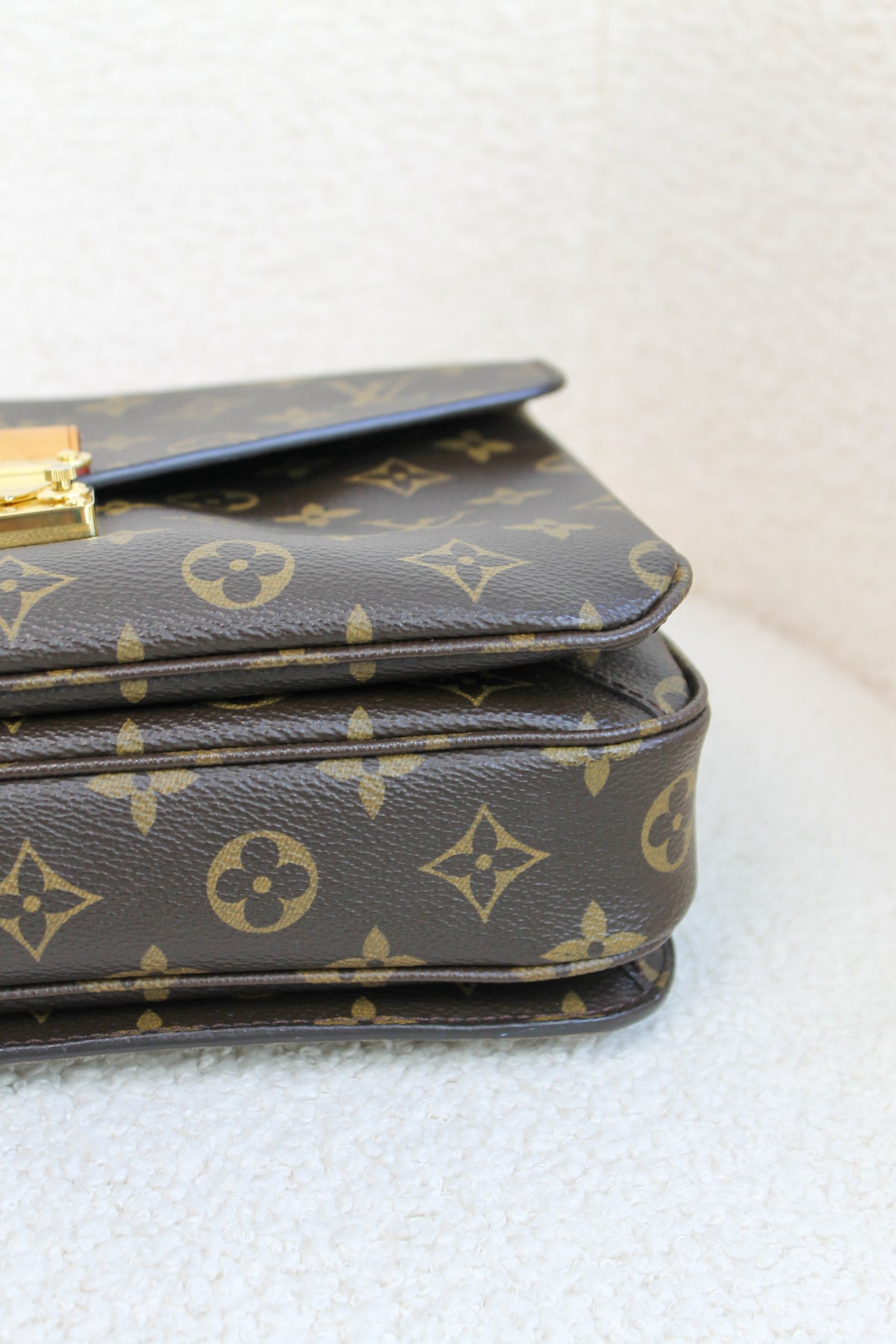 Louis Vuitton Pochette Métis