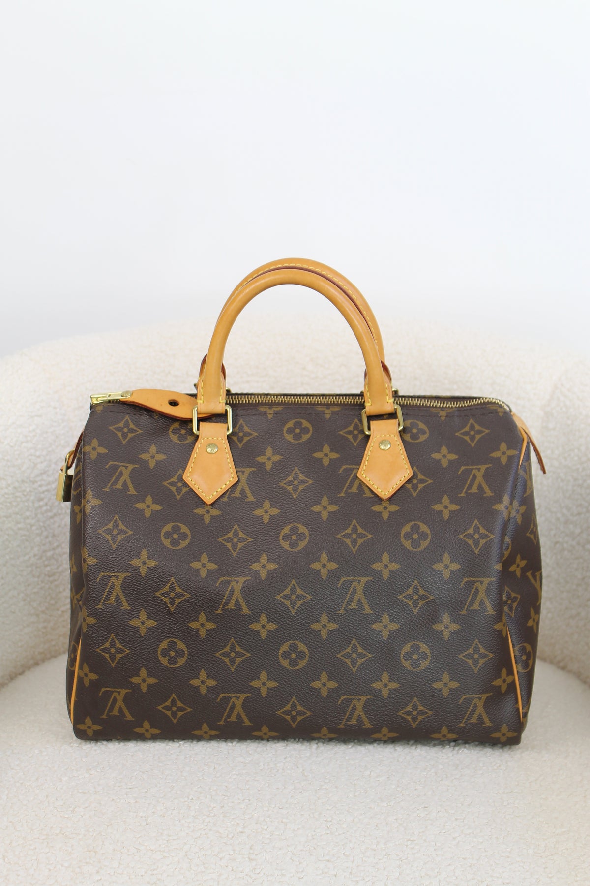 Louis Vuitton Speedy 30