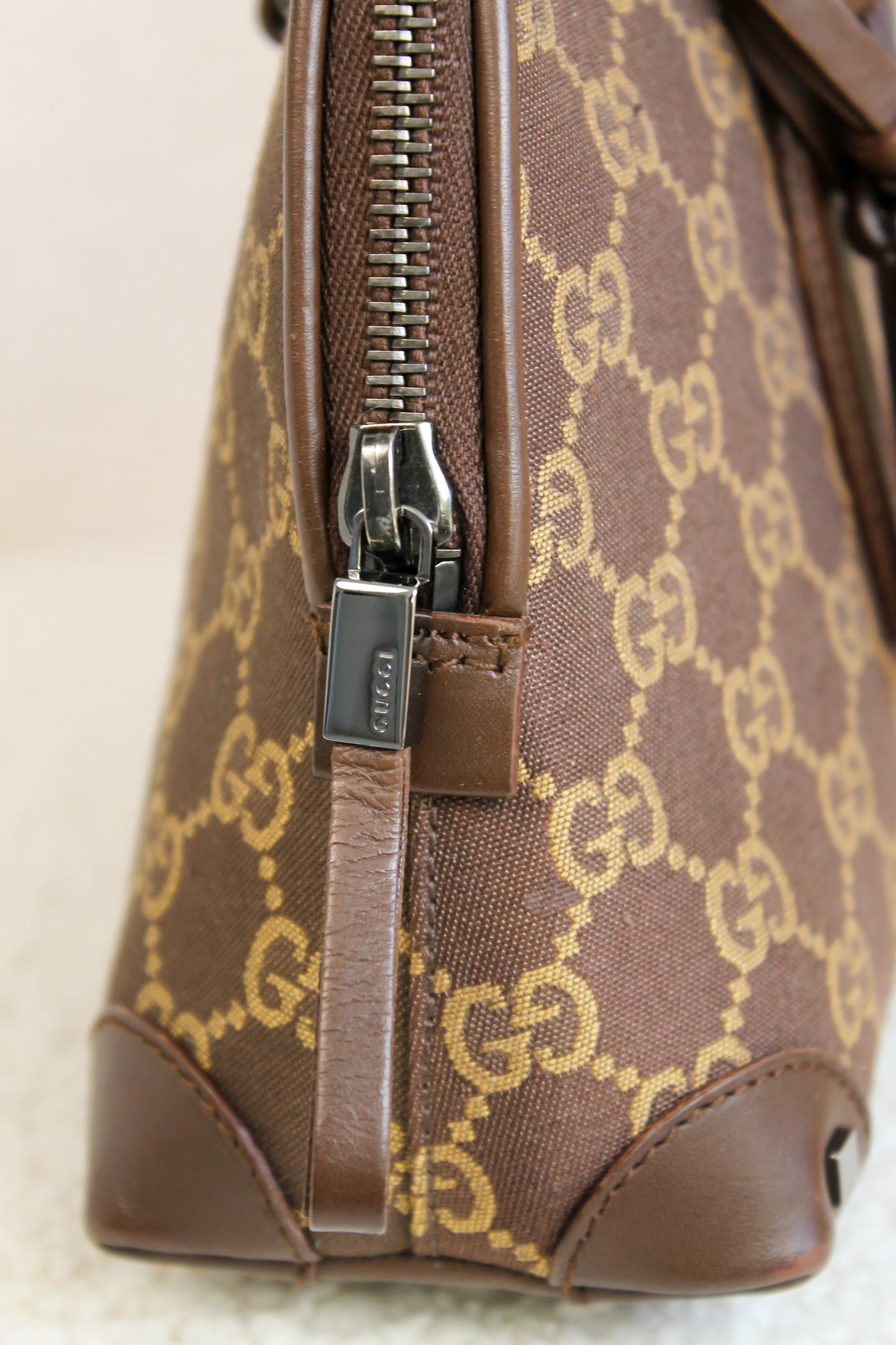 Gucci Canvas Boston shoulder bag