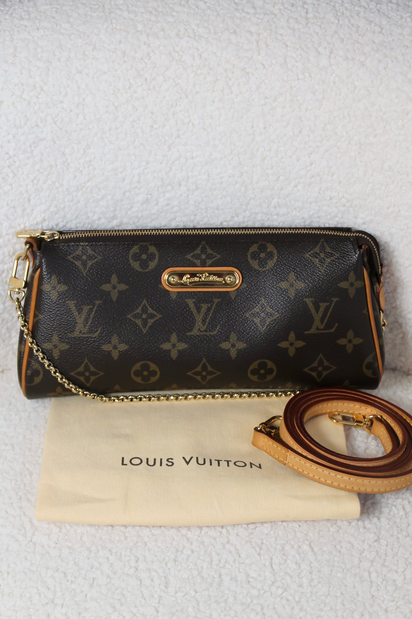 Louis Vuitton Pochette Eva
