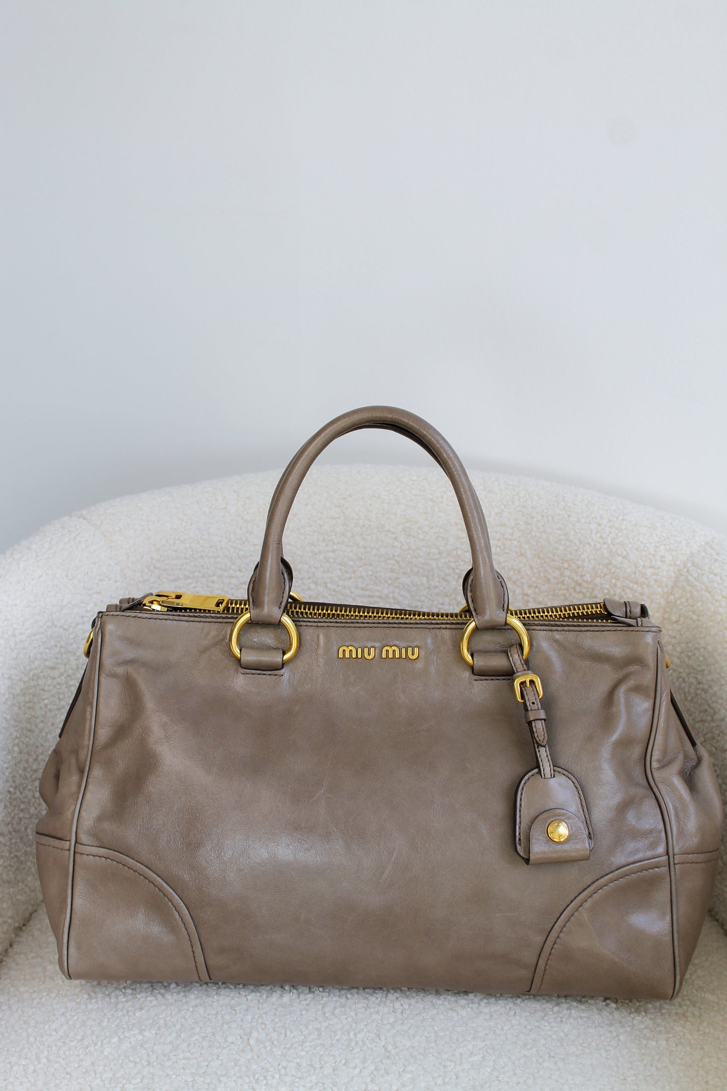 Miu Miu Shopping Vitello Shine