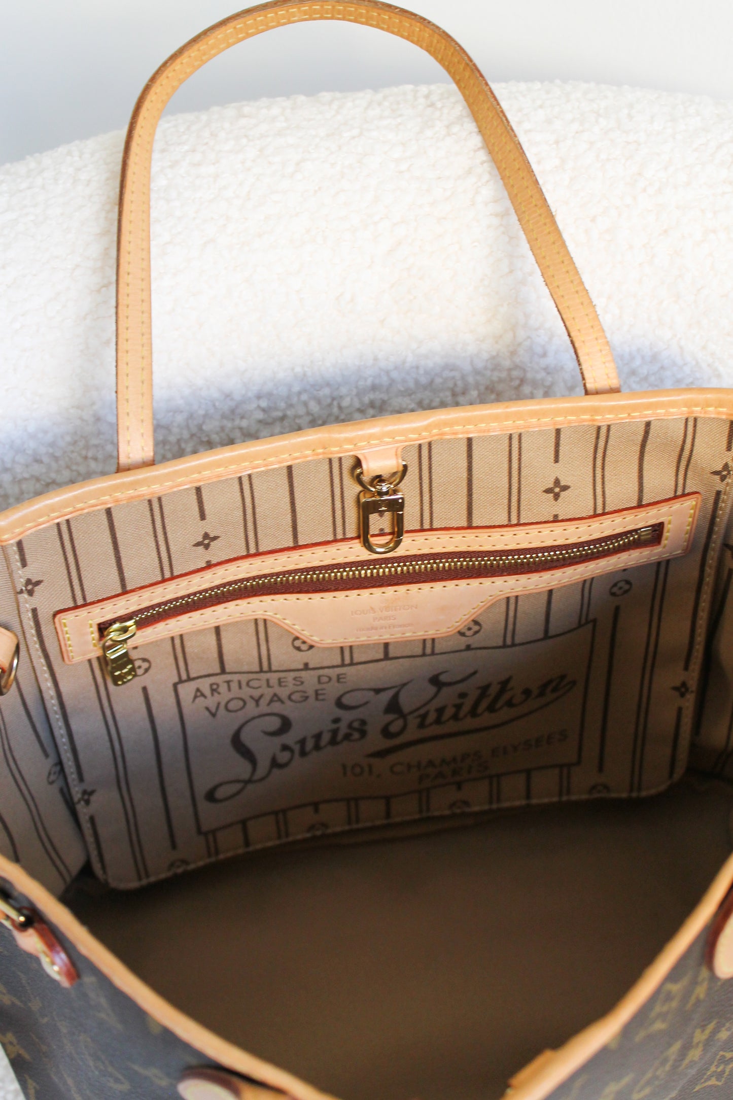 Louis Vuitton Neverfull PM