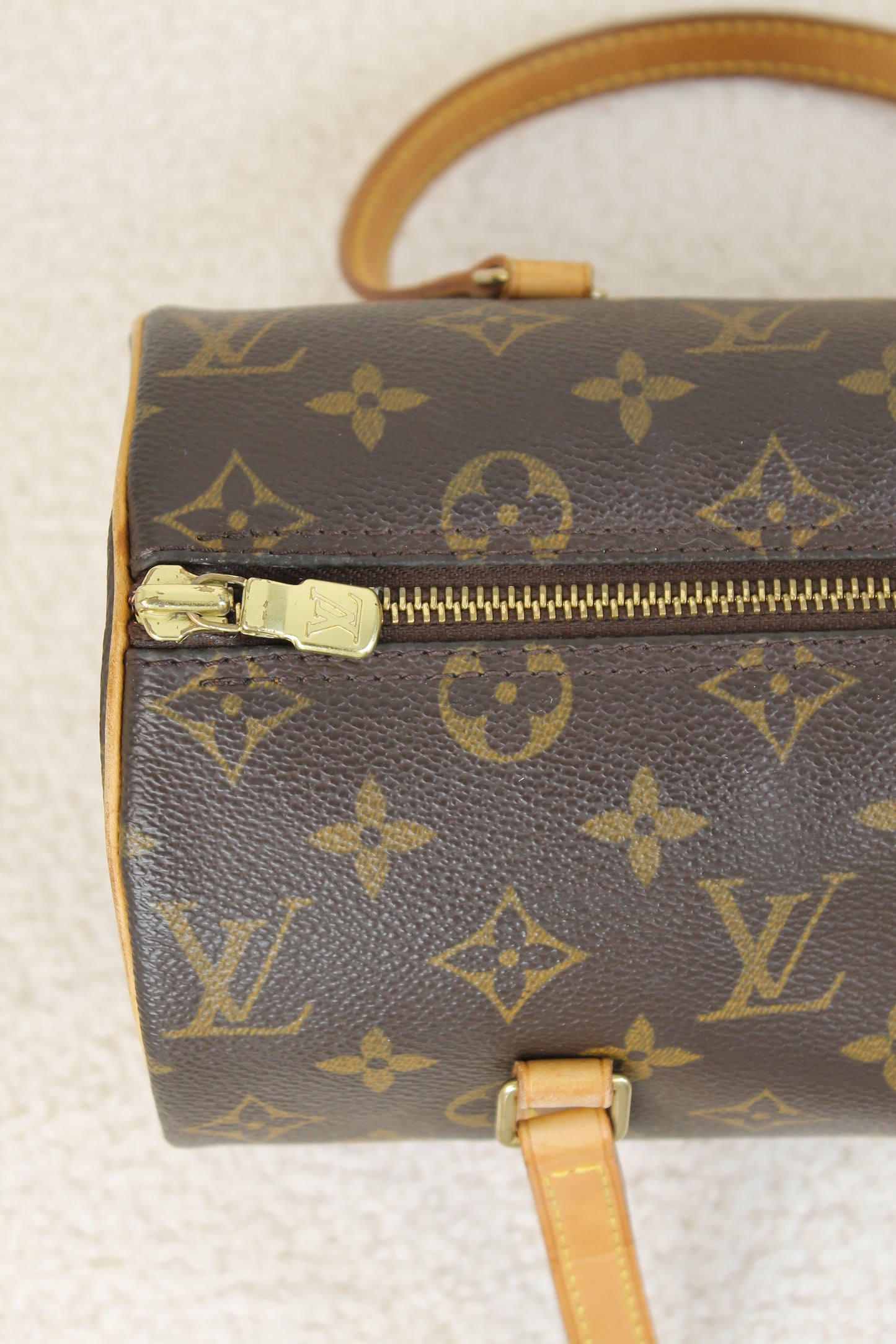Louis Vuitton Papillon 28