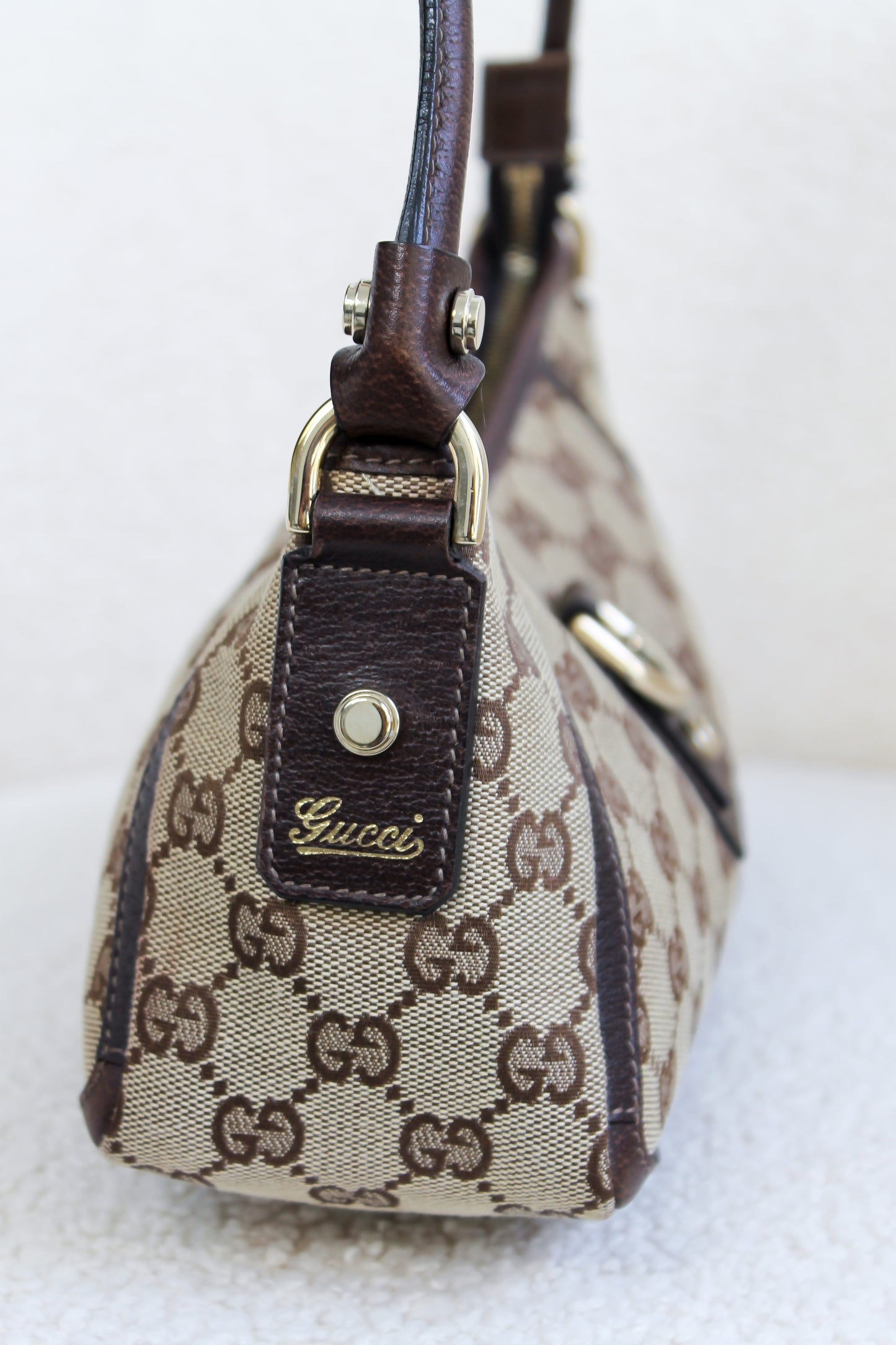 Gucci Mini Abbey D Ring Shoulder Bag