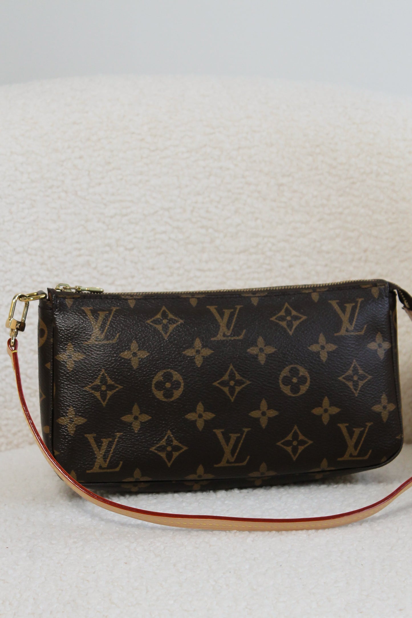 Louis Vuitton Pochette Accessoires NM