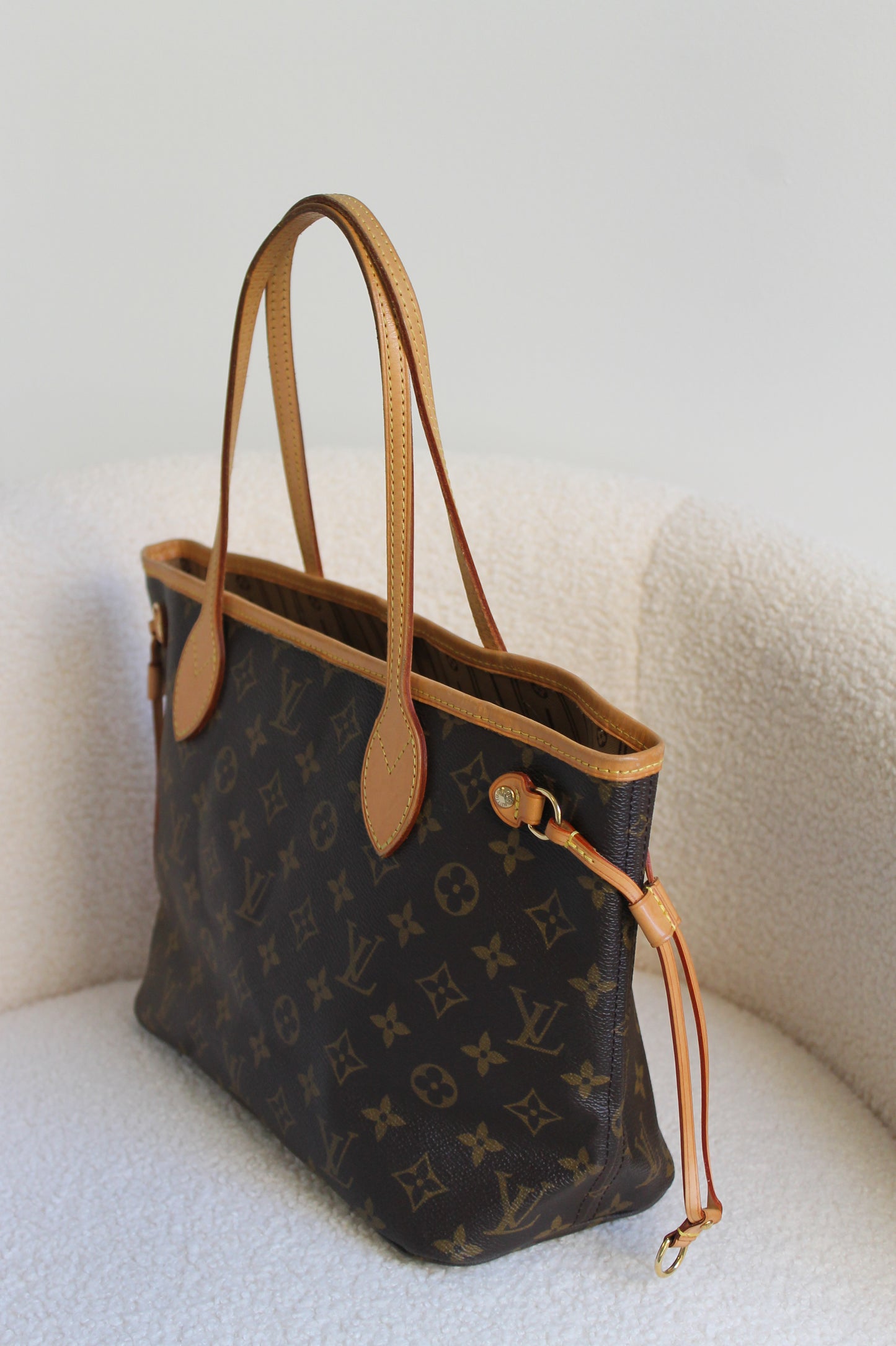Louis Vuitton Neverfull PM