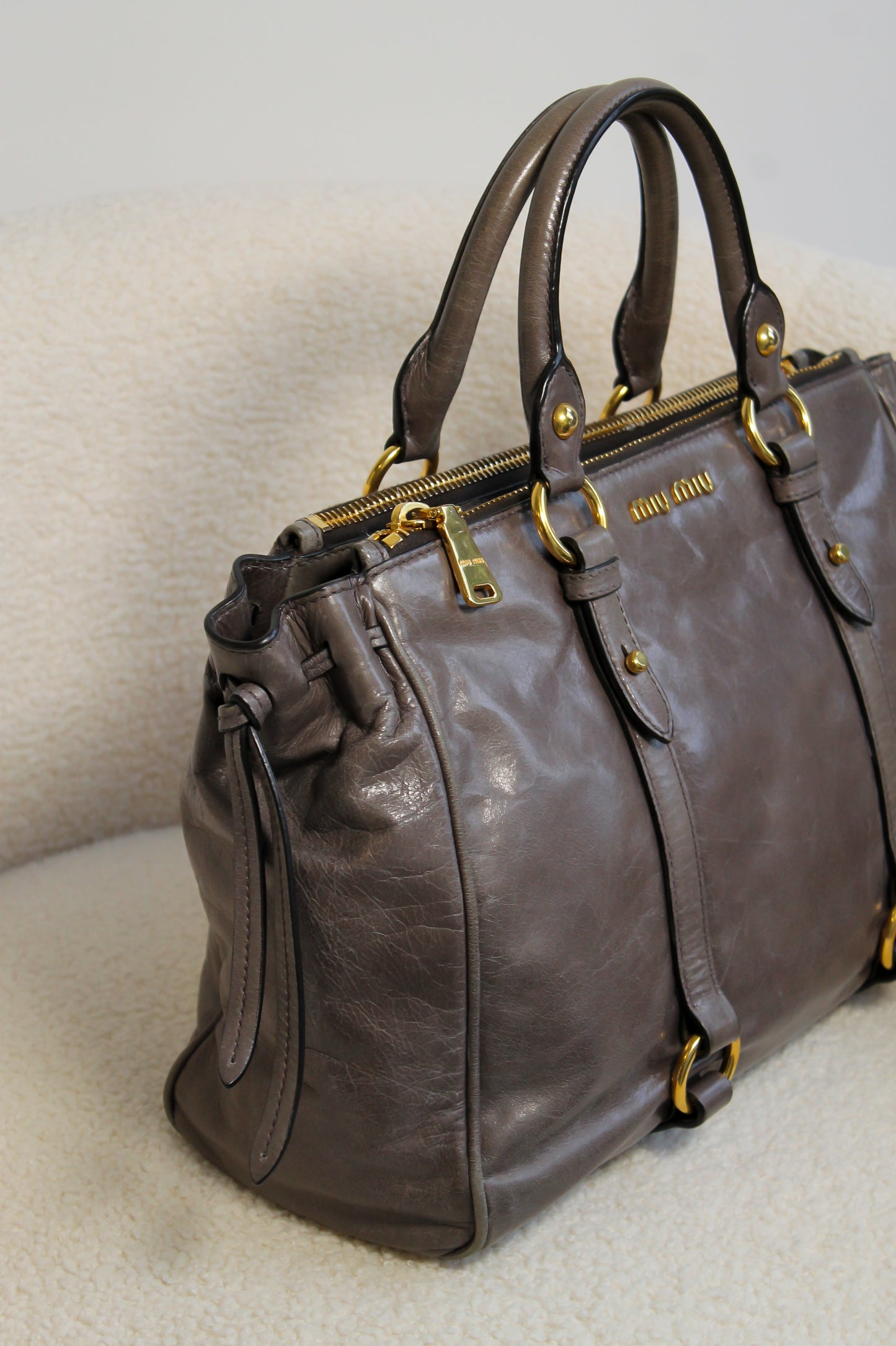 Miu Miu Shopping Vitello Shine