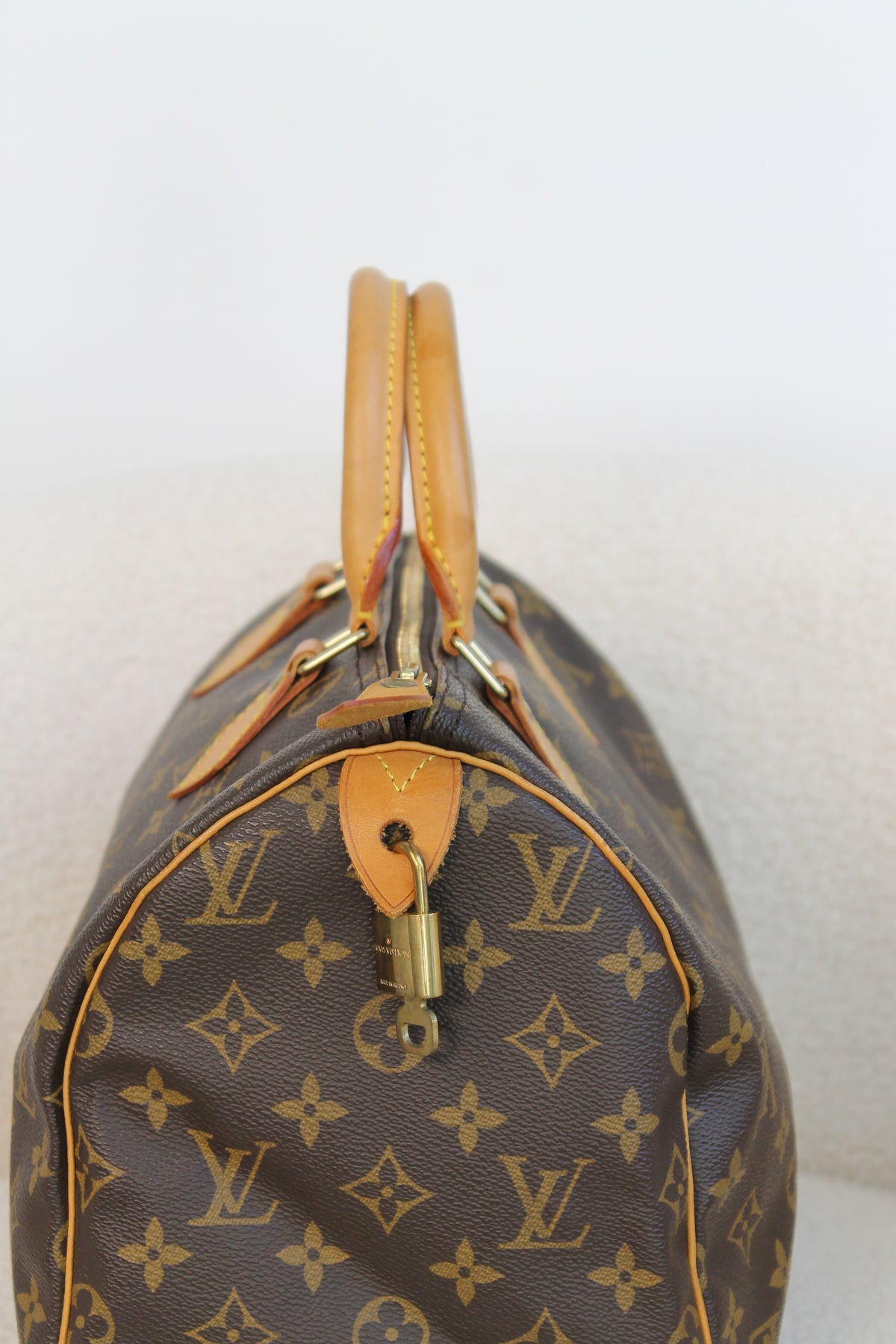 Louis Vuitton Speedy 30