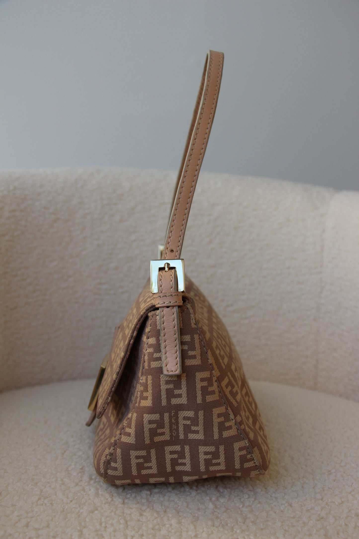 Fendi Mamma Baguette Mini